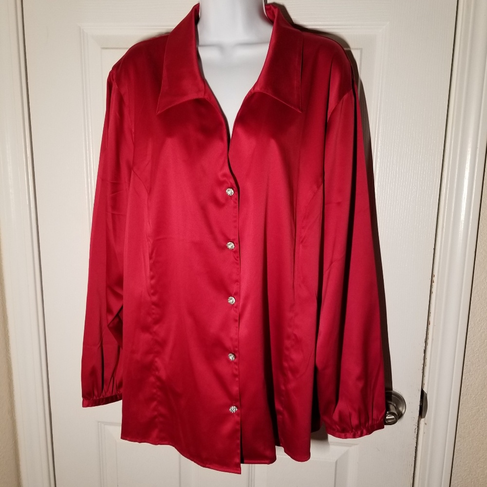 NEW! 🍎 CANDY APPLE RED Susan Graver Blouse